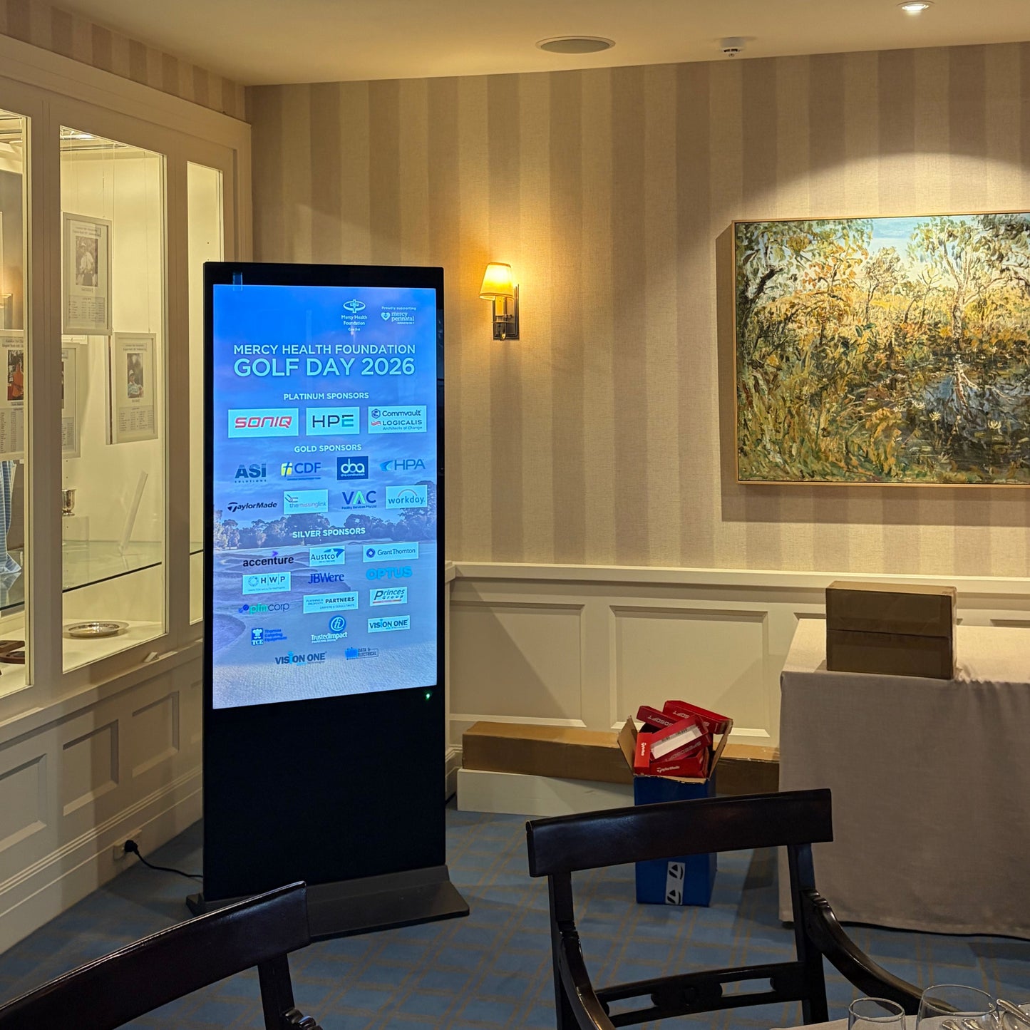 65″ 4K Freestanding Non-Touch Display