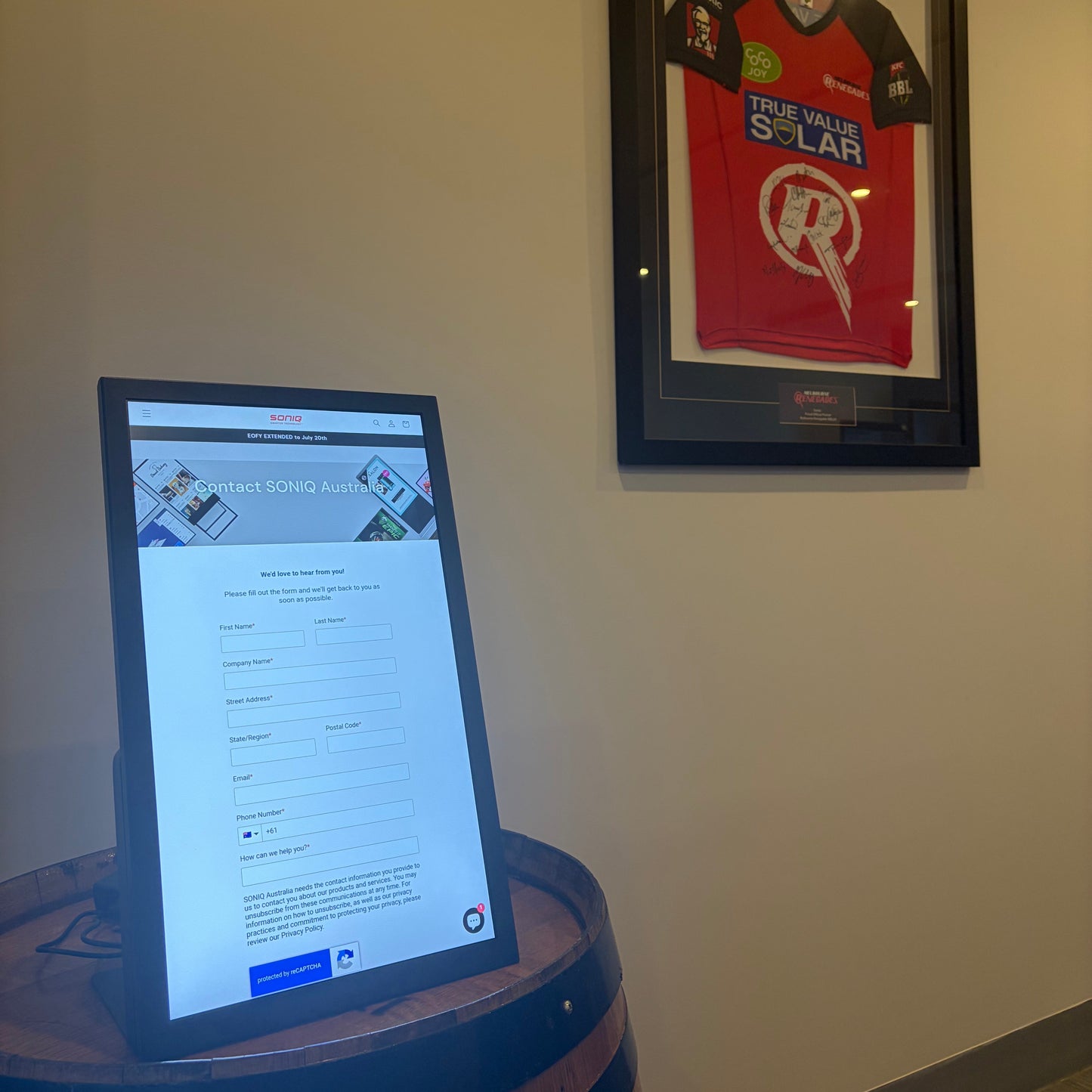 21.5" Countertop Digital Signage Display