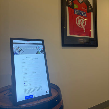 21.5" Countertop Digital Signage Display
