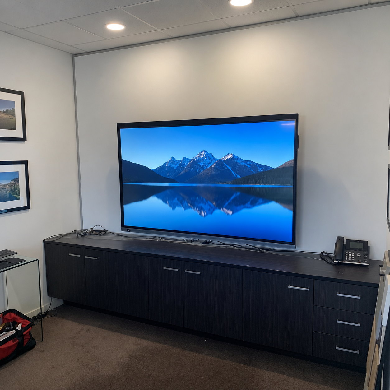 75″ UHD Interactive Whiteboard